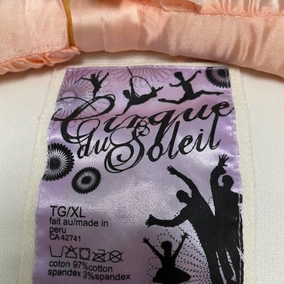 Cirque du Soleil cream zip - Picture 2 of 3